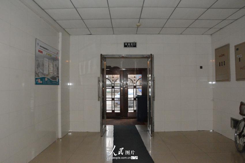 �������������ع�¥ һ�����¥һ��ˮ��ǽ��3��