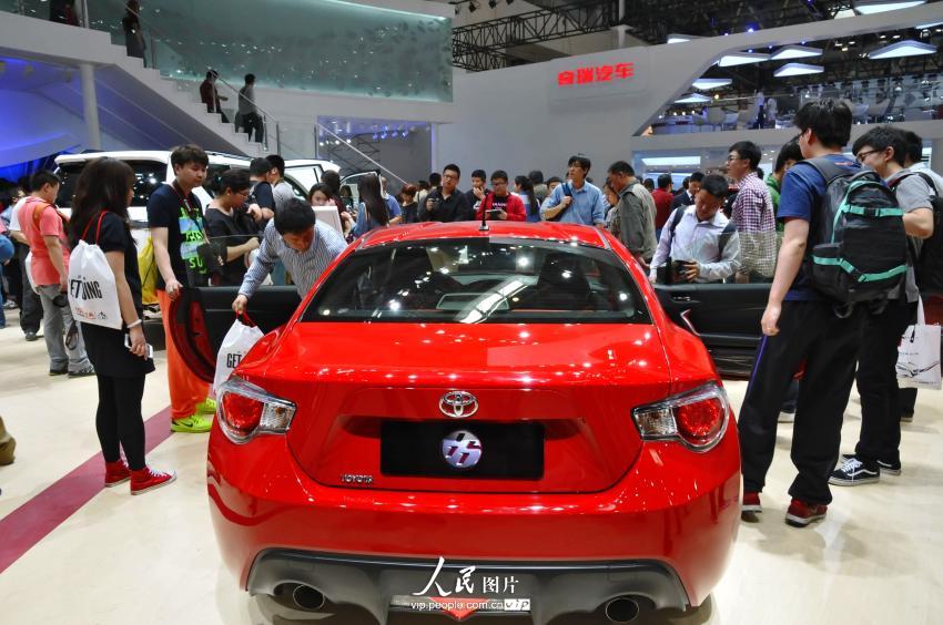 4��21�գ��ڡ�2014������������չ���ᡱ�ϣ������ڷ���չ���ۿ�һ��86�³���