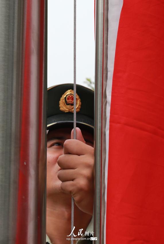 �����������ڰ����Ź��������ǧ�ٴε���ϰ��