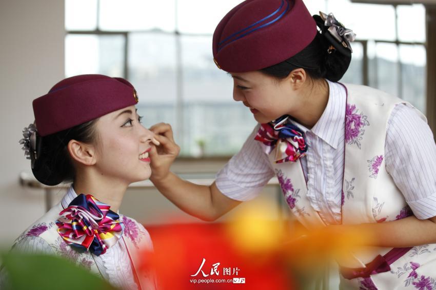 6��24�գ��ɶ���·�ֳɶ����˶Ρ�׼���㡱���ڻ���ױ��