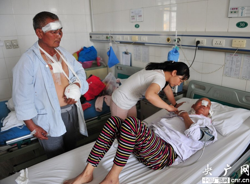 新疆发生狼群袭人事件 6人受伤1人耳朵被咬掉【6】