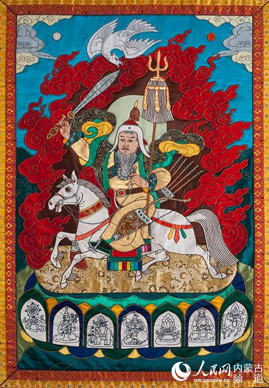 ���ɹ��������ɼ���������չ���������п�Ļ��8��