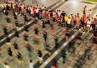 杭州东站划出“广场舞区域”
