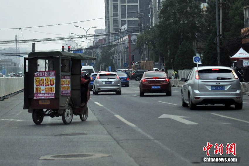 北京“人包铁”式马路杀手“黑摩的”街头载客【7】