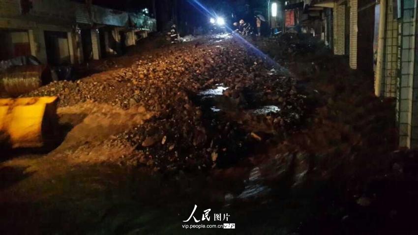 9月1日，被泥石流淹没的巫山县福田场镇。