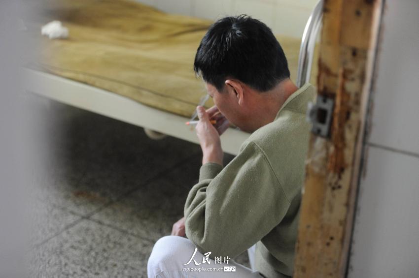 һ��������ڵ����ͻᷢ�����õ�ҽ����Ա�������������ڵ��Ϲ�������񫡣�����Ǹ��ϲ��ţ�����������ѧ��ʦ���������Ǿ������֢���Դӻ����󣬼��˷׷�Զ������ֻ�н���غ�������������ѧ/����ͼƬ��