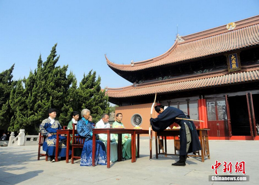 �����������С������� ���񴩺�������ǧ�괫ͳ��7��