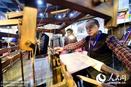 ����������Ļ��Ų������ޡ�������������ʾ��ͳ�ġ����ޡ�֯�켼�ա�