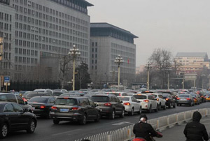 北京首个工作日严重拥堵