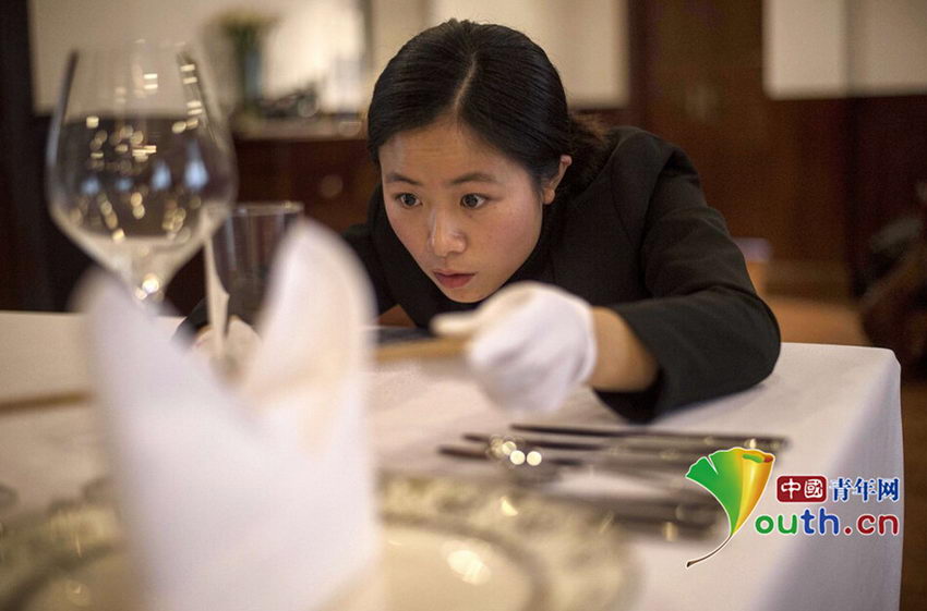 ͼƬ���£�̽�ض���ܼ�ѧУ��4��