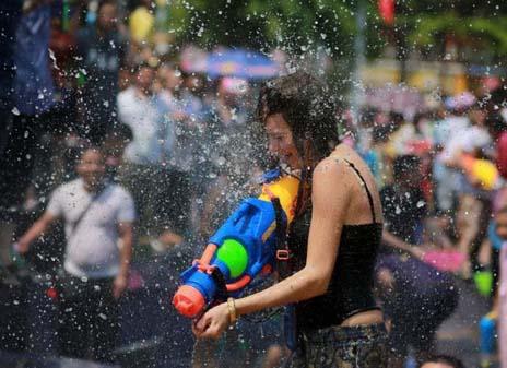 ��˫���ɻ�����ˮ��