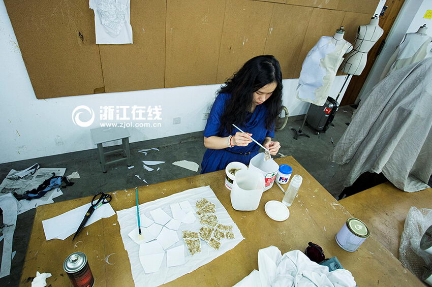 ������ɳʯ�������ϸ��졣