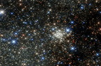 哈勃望远镜拍摄圆拱星团