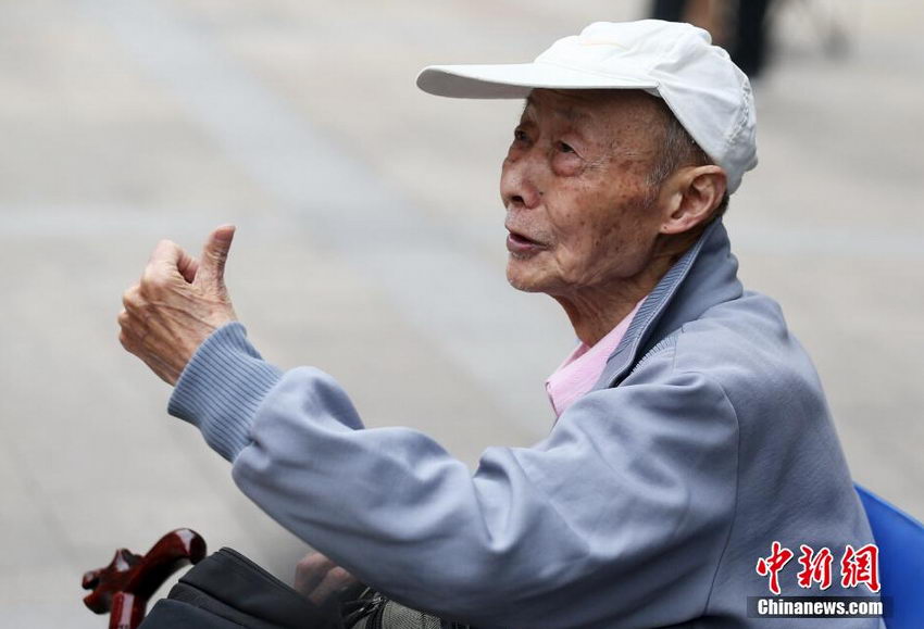 ͼΪ�����߽��߿������ֹ����š�