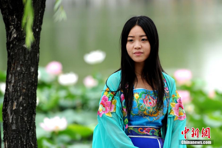 ������У��ҵ�����⡰���Ʒ硱��ҵ�ա�5��