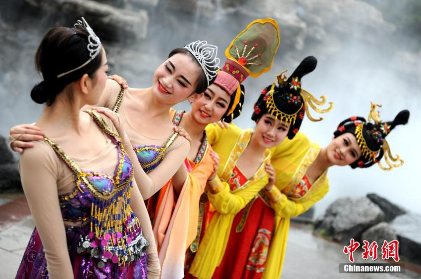 ������У��ҵ�����⡰���Ʒ硱��ҵ�ա�2��