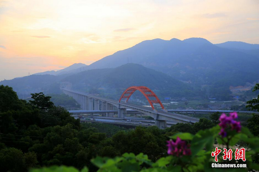 ͼΪ�ƻ��еĿ����뻥ͨ�ش��š�Ҧ���� ��