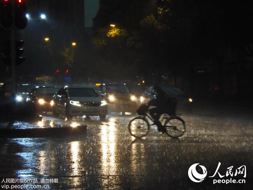 �人����ѹ�� ������ҹ��2��