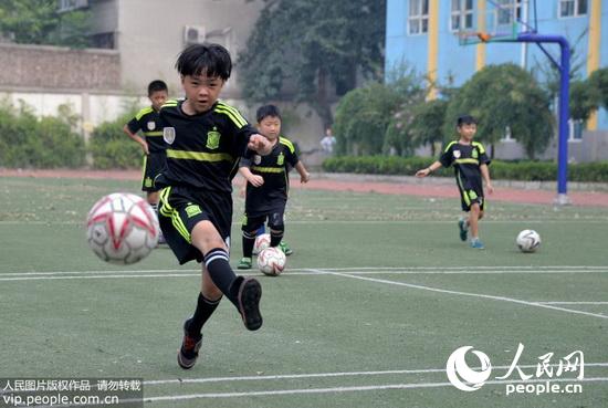 河北邯郸:快乐足球 开心暑假(2015.7.24)海外版