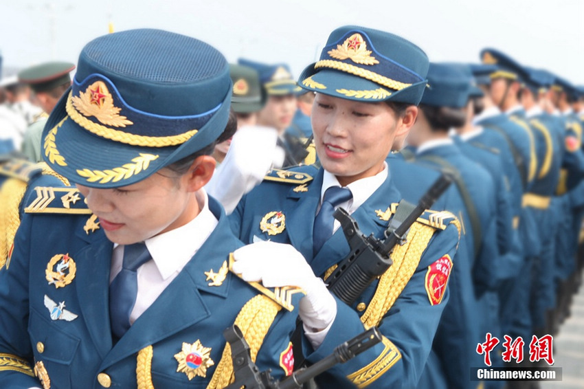 ѵ����϶��Ů��Ա����������塣���� ��