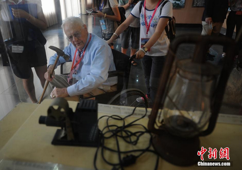 ����÷��ɻ���Ա�ι۷ɻ��Ӽ���� Ϊ������׻���9��