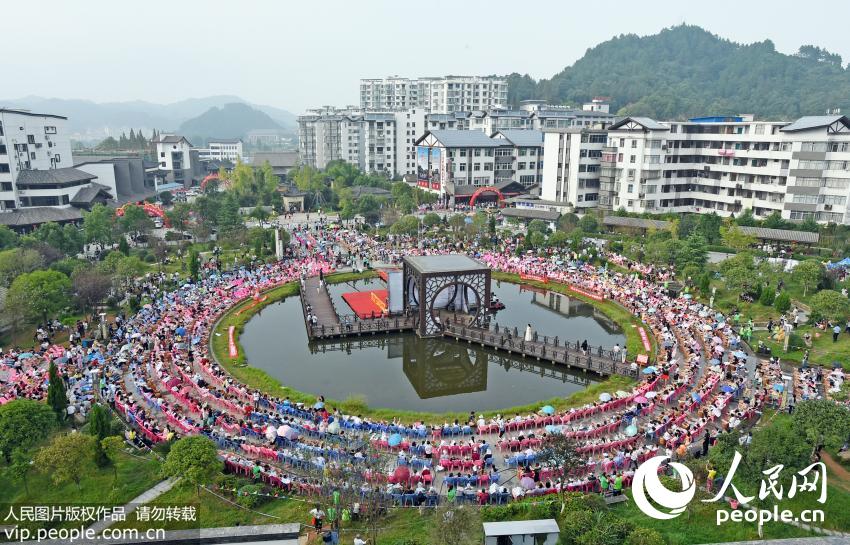 人口广场_万人广场图片(3)