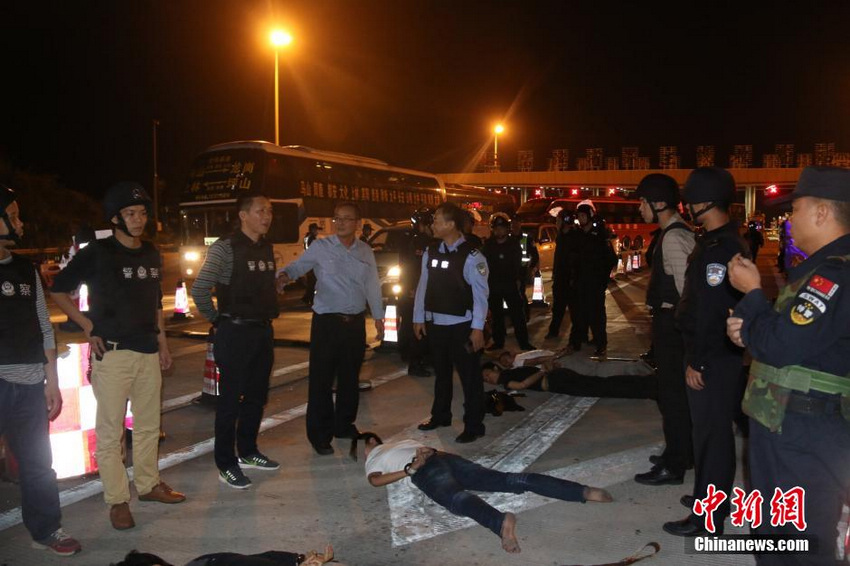 ��ץ��ԱΪ�㶫��β��10.10����ǹ�����˺���������ĳ���Ƿ��뾳���������ˡ�