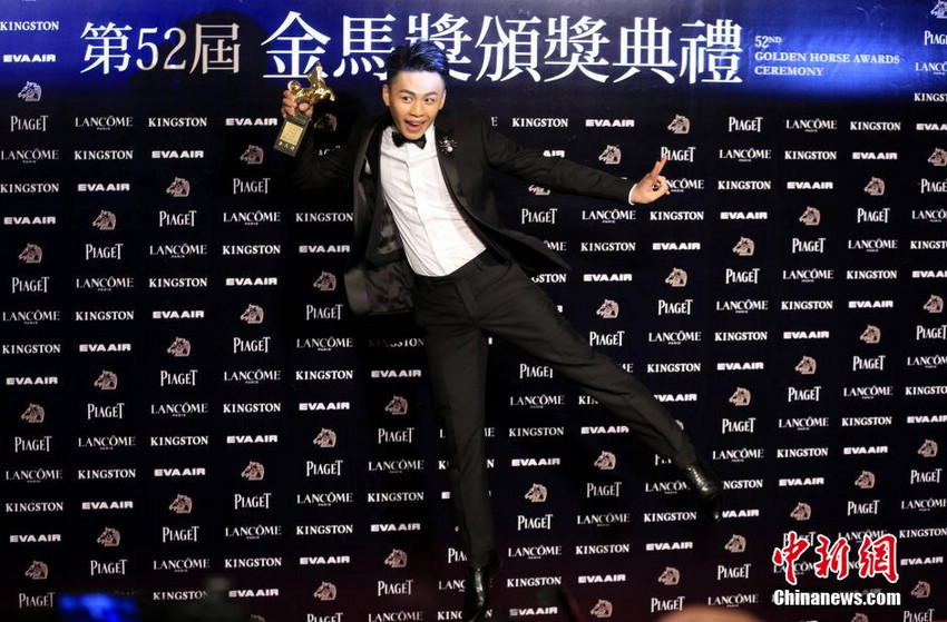 25���̨����Ա�����ƾ���ڡ��������������еĳ�ɫ�ݳ�����������˽���
