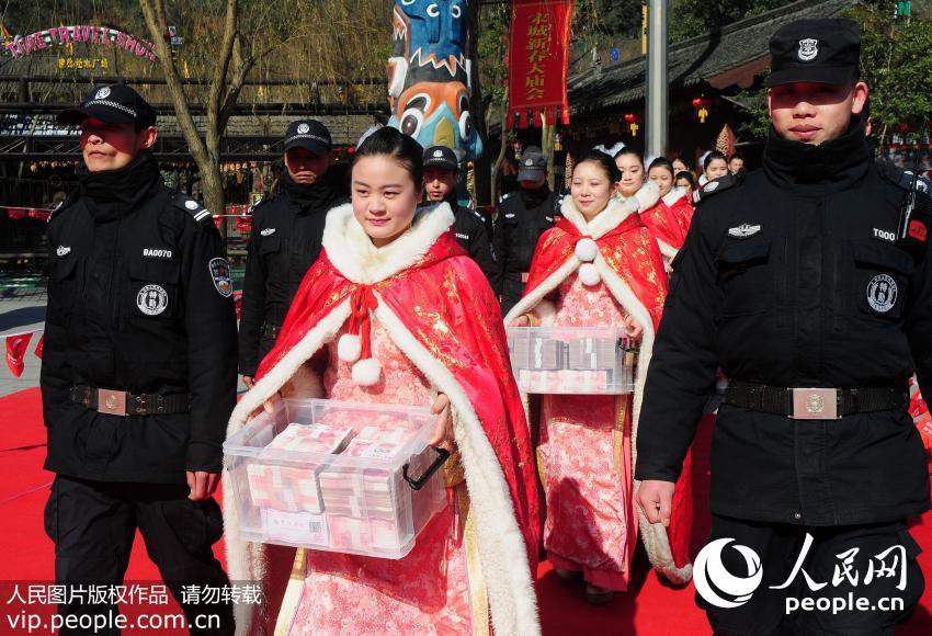 ���ݾ������ο��ɷ����ս� ����Ʊ����ɡ�2��