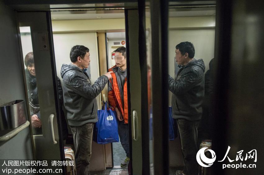 �����ڣ����������˼򵥵�ս������