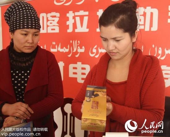 新疆阿克苏:淘宝搬到家门口 农民网上赶巴扎