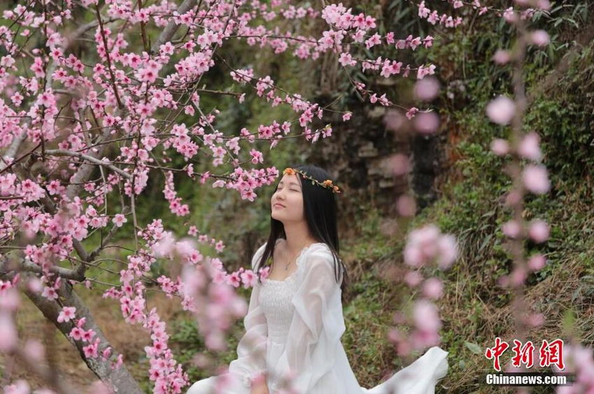 ��Ů��ȹƮƮ�һ����а硰���ӡ� 