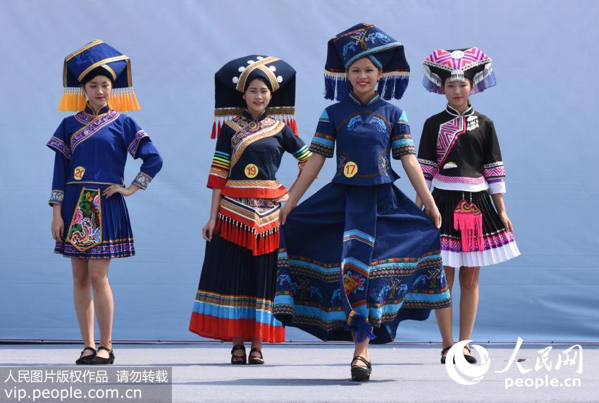 ׳����ŮT̨���� �������۽硾12��