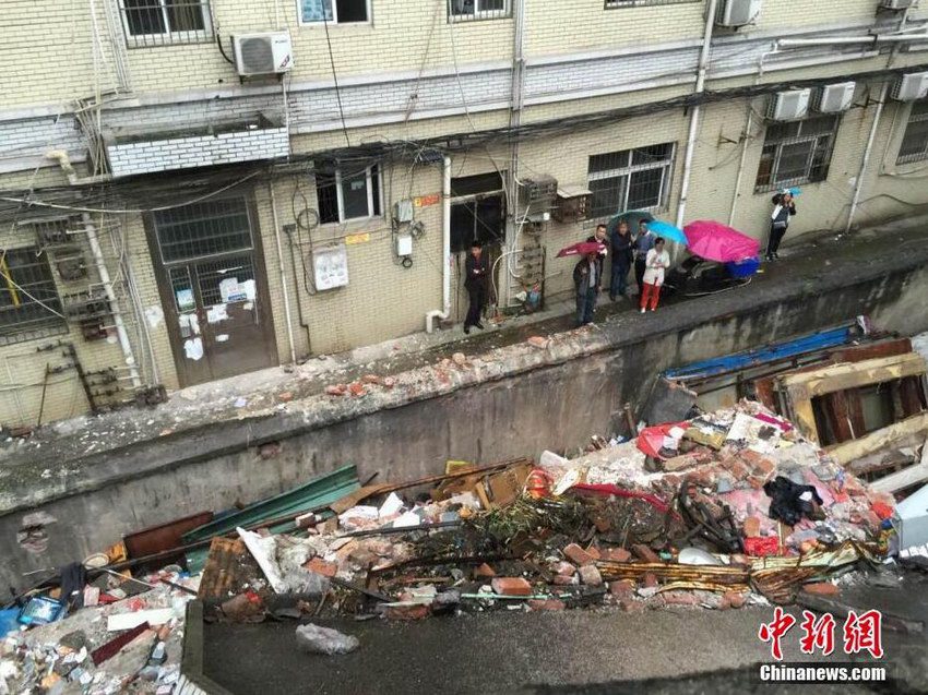 ����Ƽ����һ���������¥̮�� ����8��ȫ����ȡ�4��