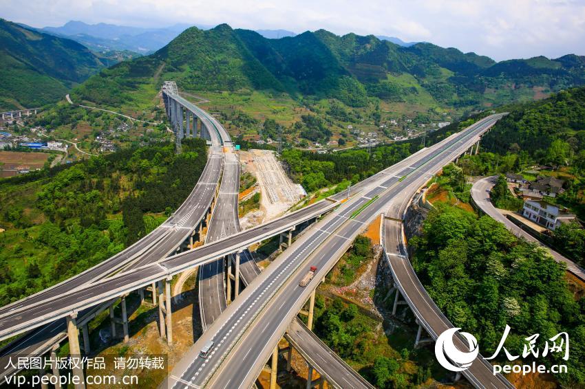 ��Խ������ǵ��������·��4��