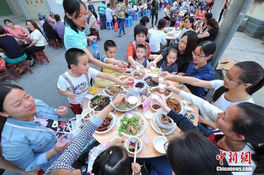 �������ְڡ�ǧ�˰ټ��硱 ӭ����ҡ�׳��ڡ�4��