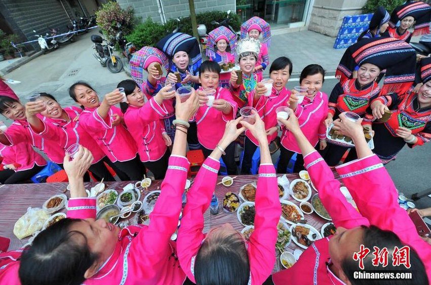 �������ְڡ�ǧ�˰ټ��硱 ӭ����ҡ�׳��ڡ�3��