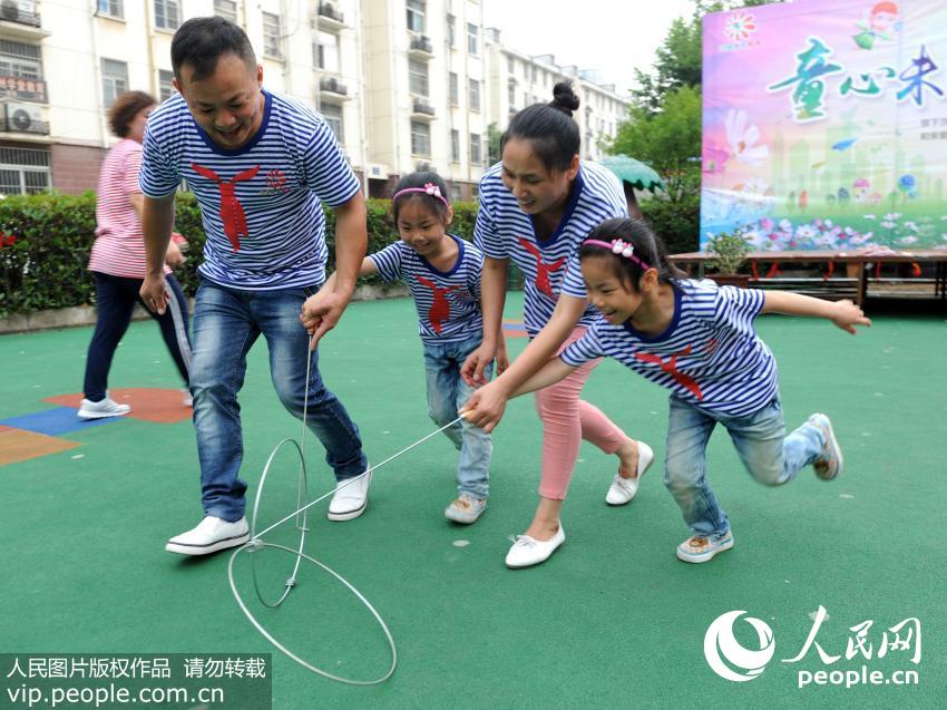 进军营 展才艺--看各地儿童如何过六一--图说中国--人民网