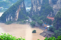 �Ĵ������Ⱪ��Ϯ�� �ദ��·�ж�
