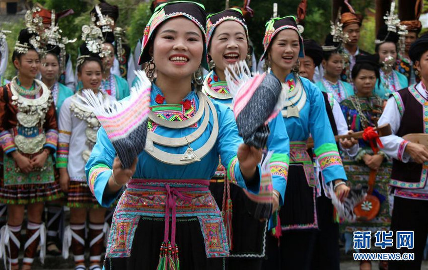 6��27�գ���������ڹ���ʡ��ƽ�����˶�կկ�ų��������ø衣