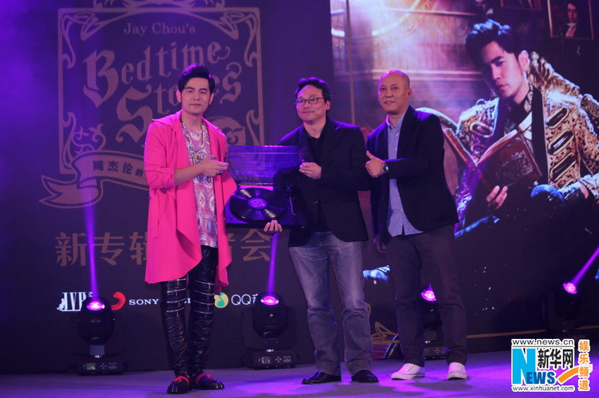 �ܽ��׾��Ƿ��µ� �Ժ��ơ�Ů��������С�ĸ��ԡ���5��