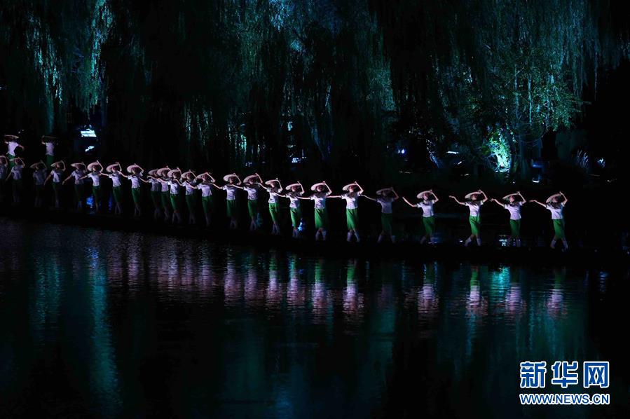 9��4�գ���Ա�ڱ��ݡ��ɲ���������