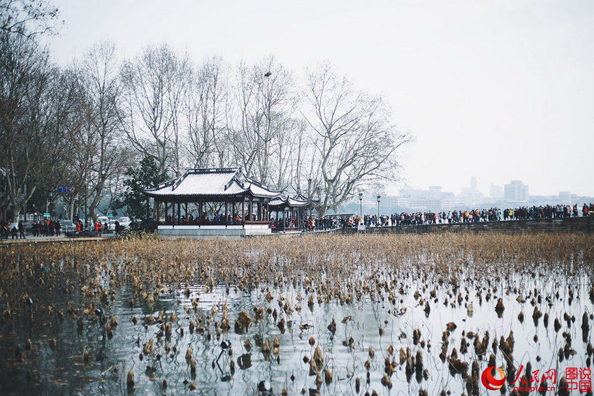 ��ױŨĨ�����ˣ����յ����Ӻ���������һ�㵭ױ������2016��1�£�angelatu/ͼ˵�й���