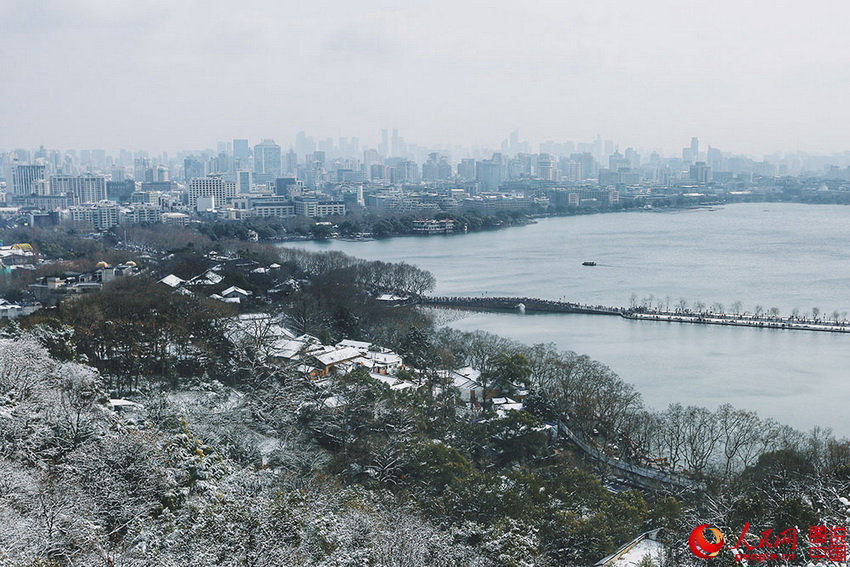 ��ױŨĨ�����ˣ����յ����Ӻ���������һ�㵭ױ������2016��1�£�angelatu/ͼ˵�й���