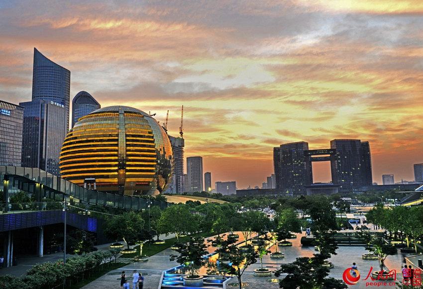 Ǯ���³ǡ��ǡ�ˮ���⡤Ӱ��������ƹ��㣬����������ۼ�Ķ�������������2016��7�£���ƺ/ͼ˵�й���