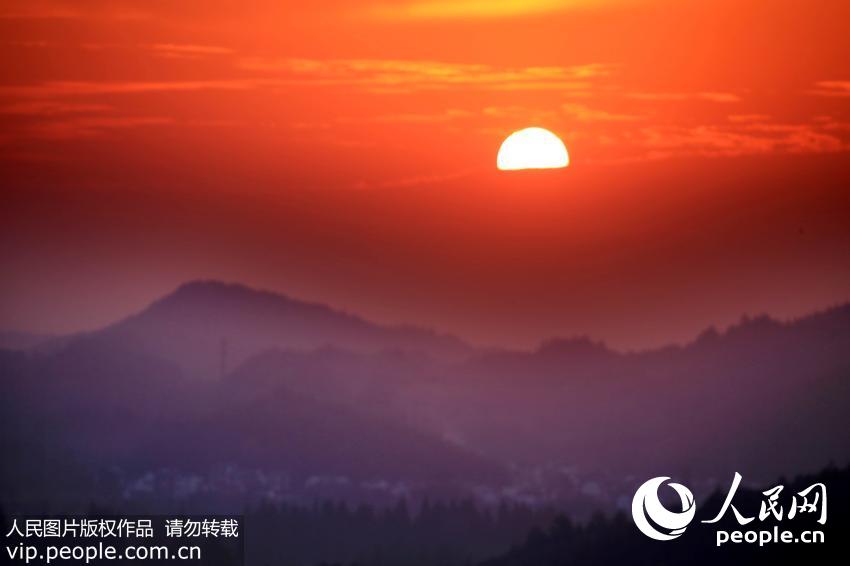 �����������ճ� ��ϼ���쾰ɫ׳�ۡ�4��