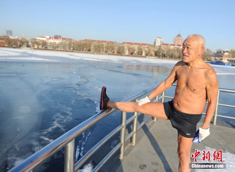 ����������ս���� ѩ�سಲ�Ʊ���Ӿ��6��