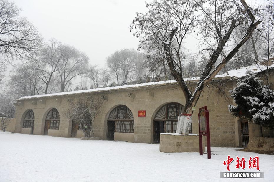 �����Ӱ�ӭ��ѩ ������������װ�ع�����5��