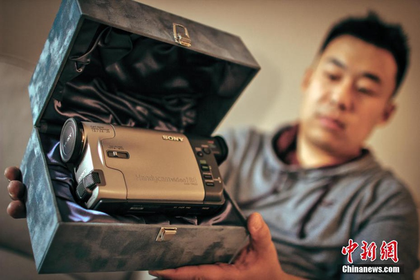 sony1996���Ƴ����״�װ���в�˾��ͷ������CCD-TR555�������