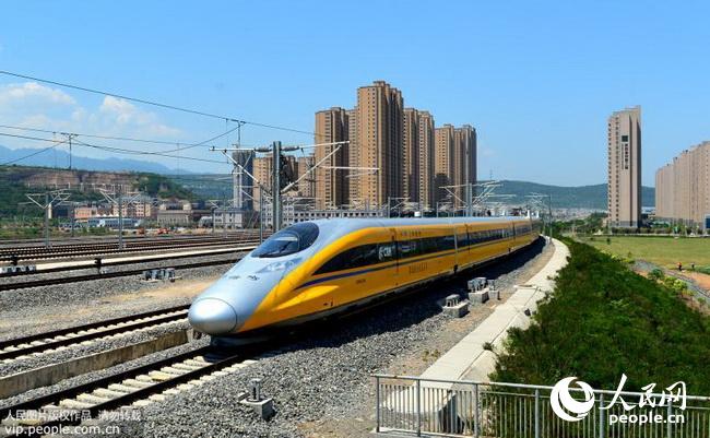2017��5��16�գ�����������һ�и����ۺϼ���г�ʻ�뱦����վ��